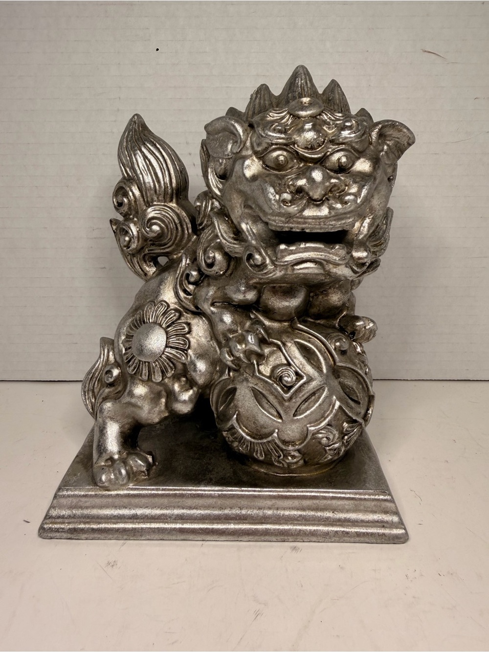 Chinese Guardian Foo Dog Lion Figurine Statue Silver
Finish